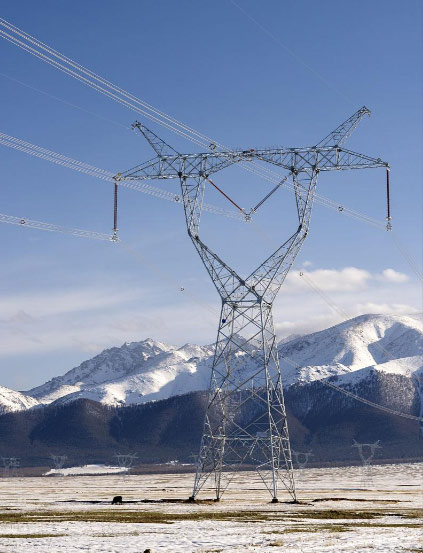 Tour de transmission haute tension: explication détaillée des caractéristiques structurelles, des utilisations et des mesures de protection